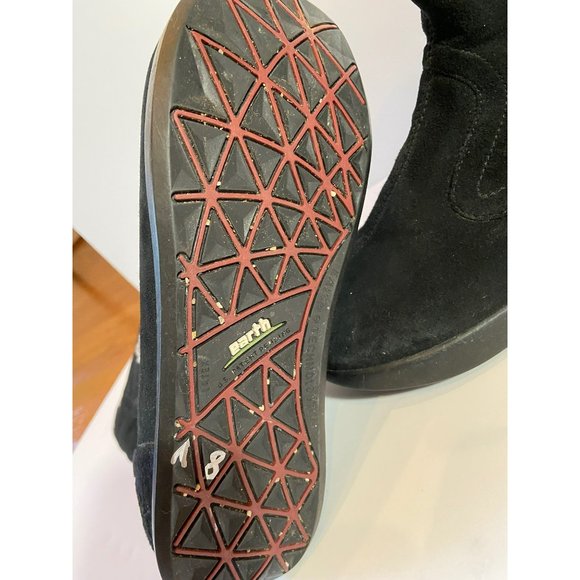 Earth Sz 7 M EU 38 Women's Suede Mid Calf Snow Boots Black Embroidery - Picture 3 of 6